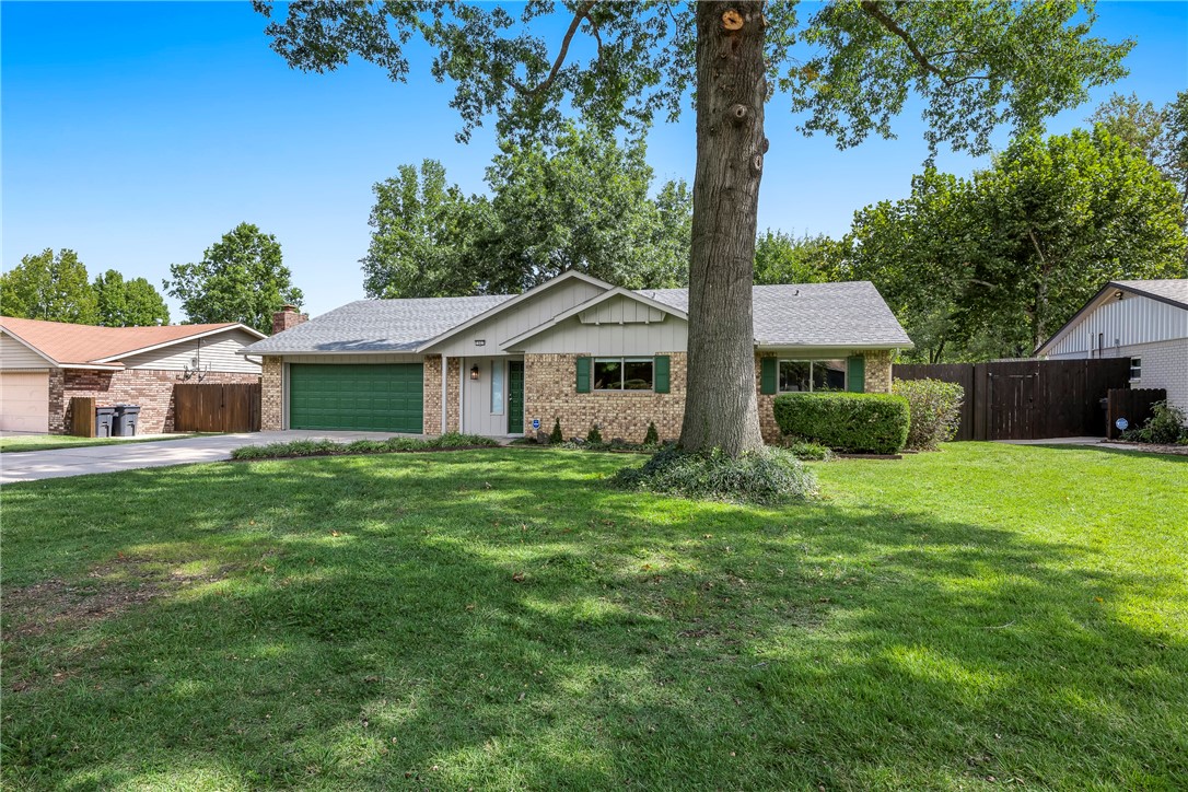 1607 Greenbriar Street