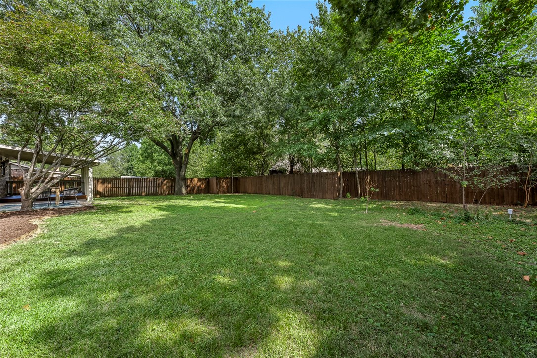 1607 Greenbriar Street