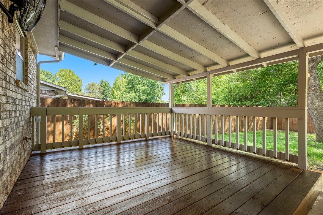1607 Greenbriar Street