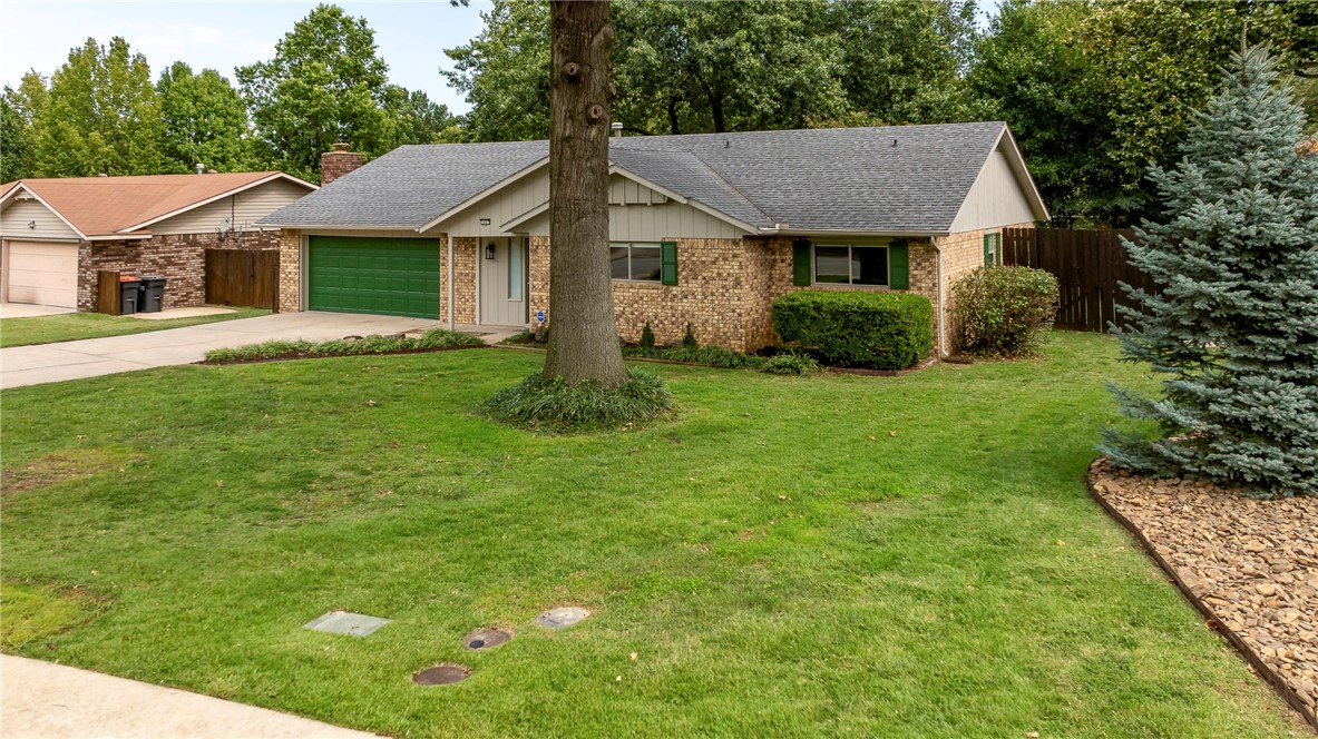 1607 Greenbriar Street