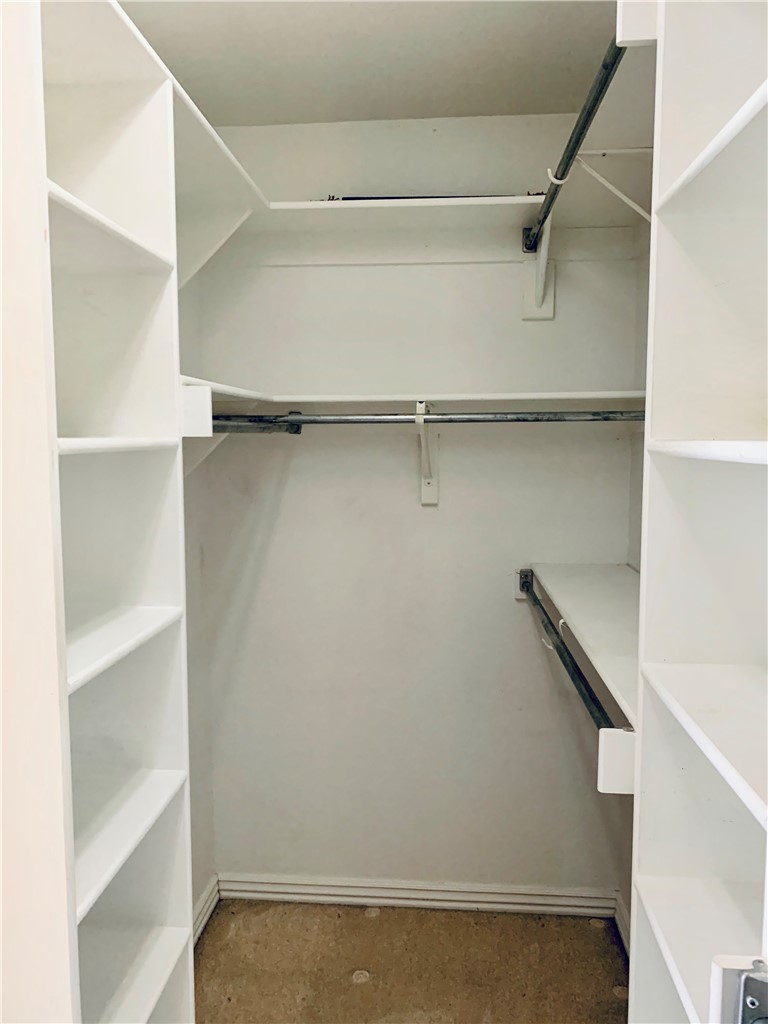 2044 Cobblestone Street