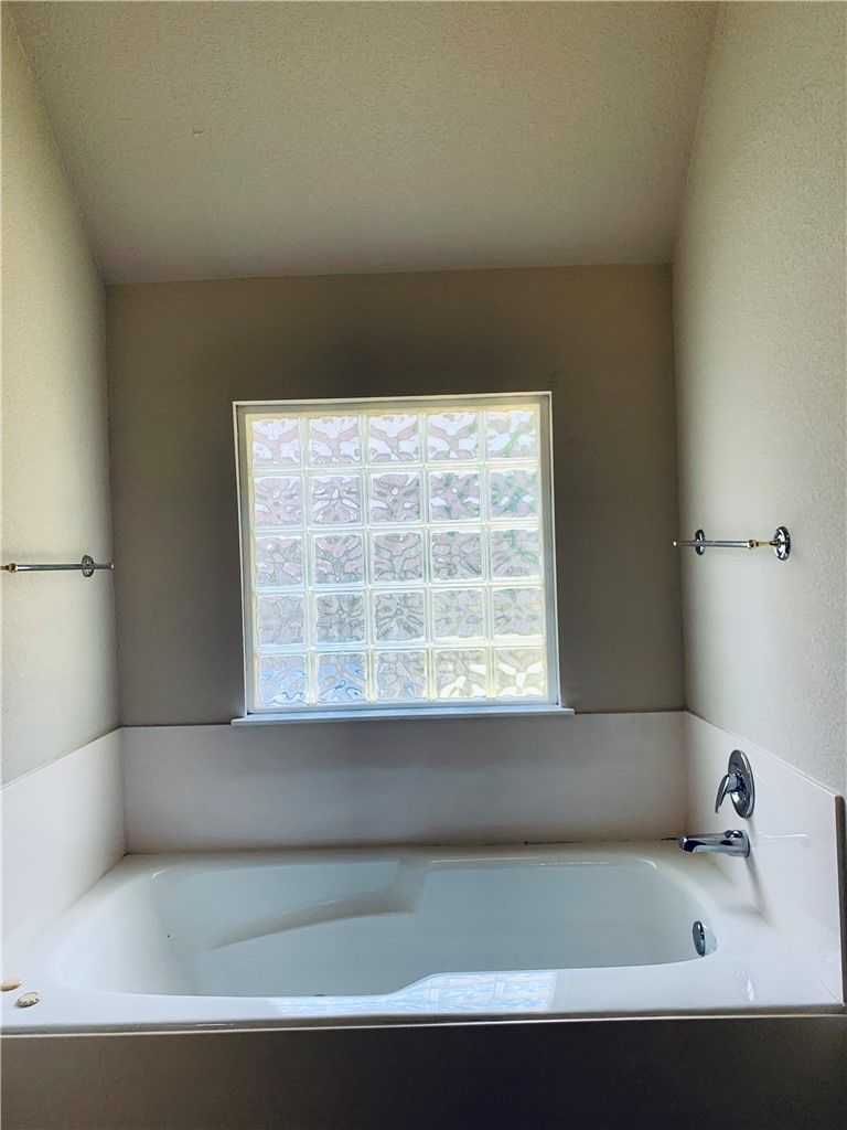 2044 Cobblestone Street