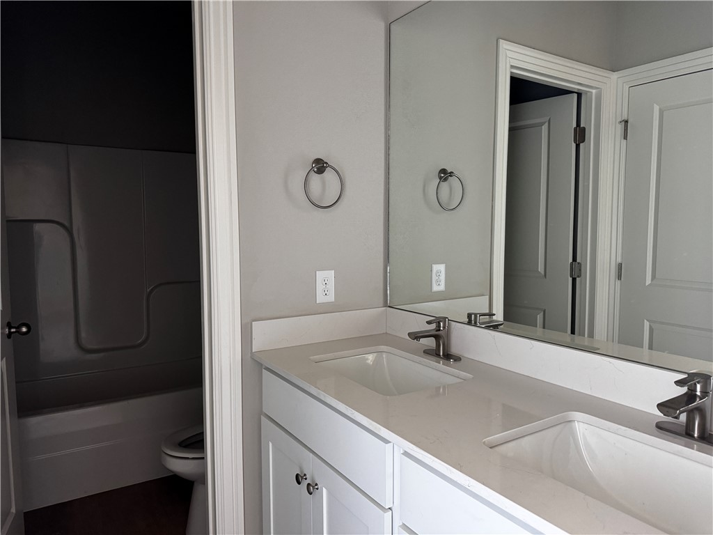 1400 SW Poigai Way 1