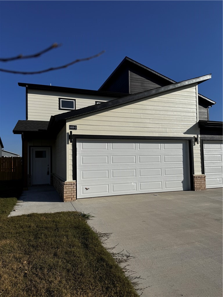 1400 SW Poigai Way 2