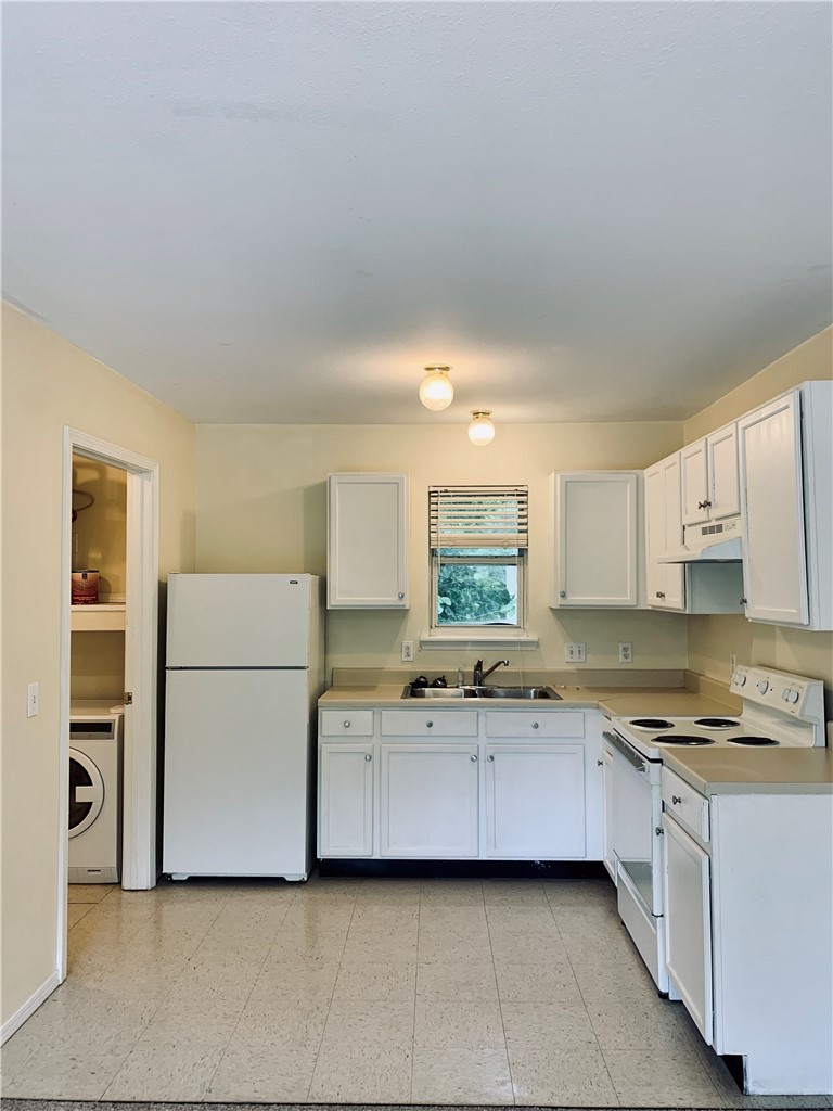 1635 W Neptune Street 10