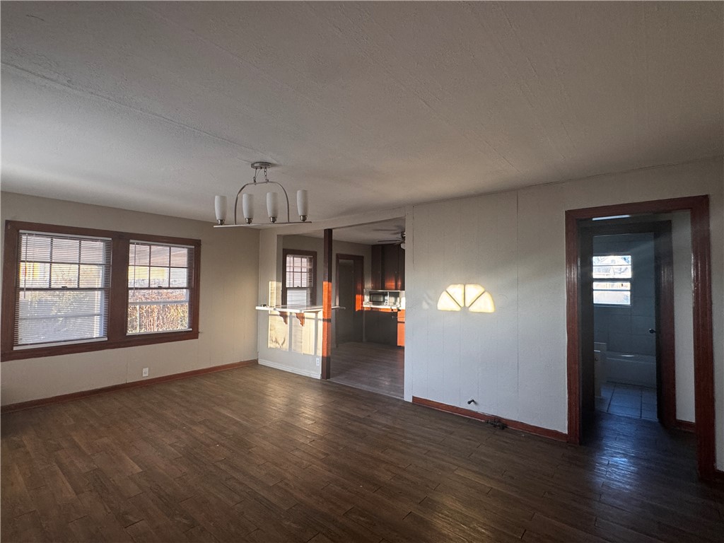 607 N 4th Street