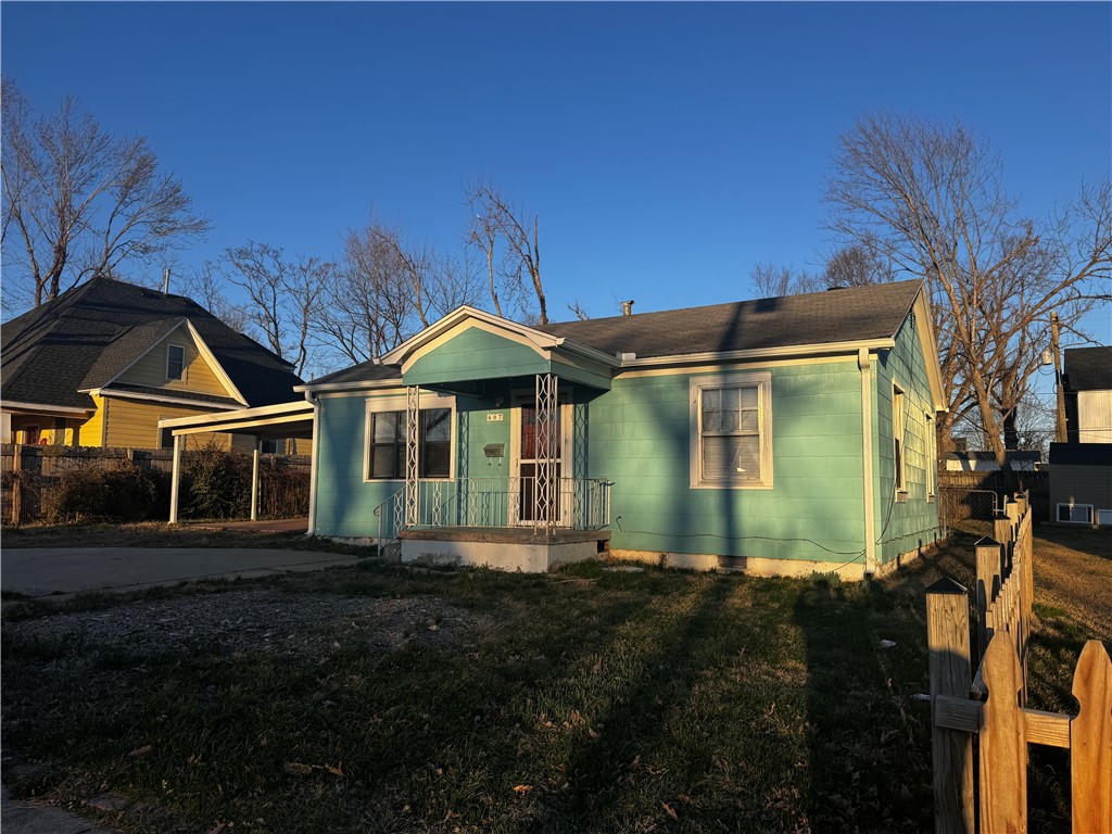 607 N 4th Street
