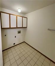 2219 W Roselawn Street