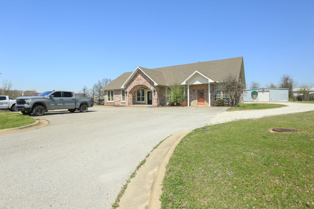 4100 Wagon Wheel Road 1