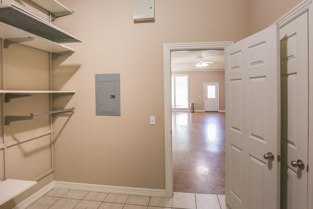 4100 Wagon Wheel Road 1