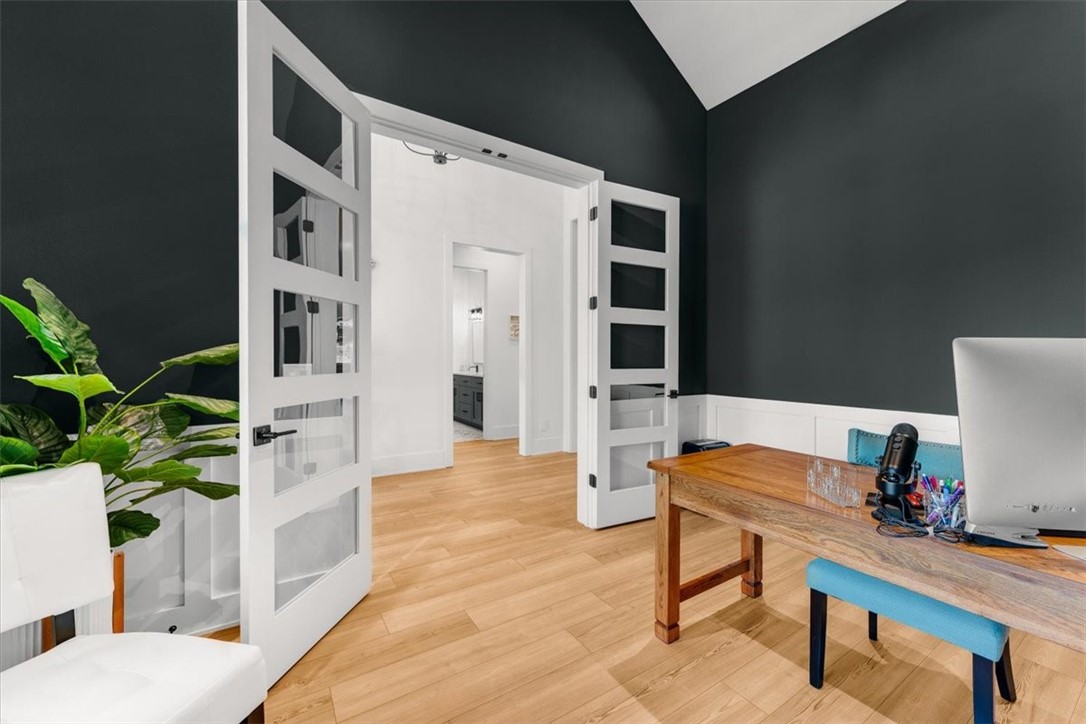 8610 W Feathered Nest