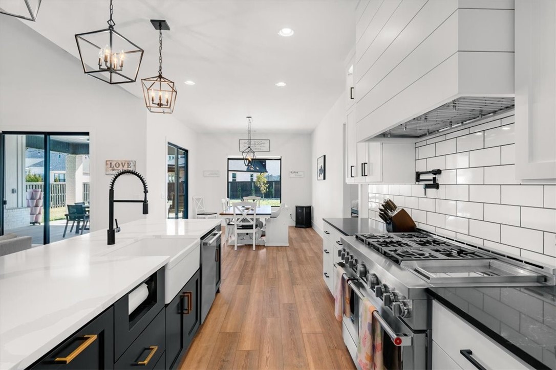 8610 W Feathered Nest