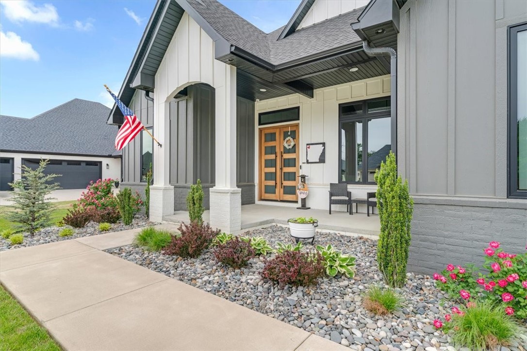 8610 W Feathered Nest