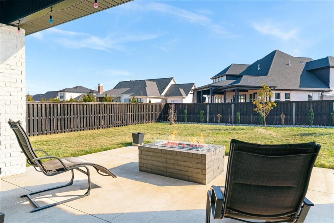 8610 W Feathered Nest