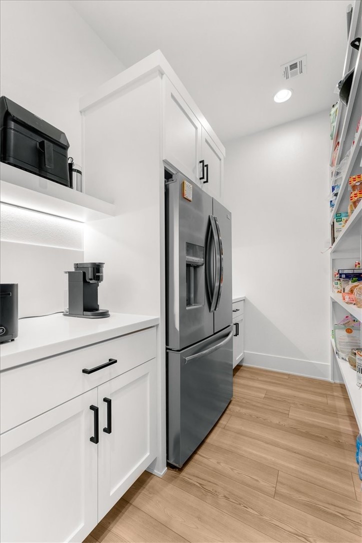 8610 W Feathered Nest