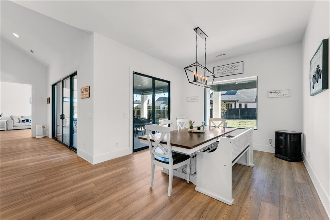 8610 W Feathered Nest