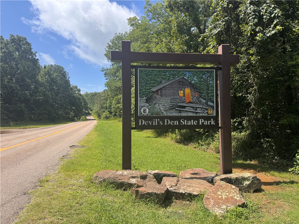 10347 Devils Den Road