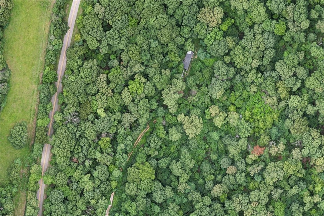 10347 Devils Den Road