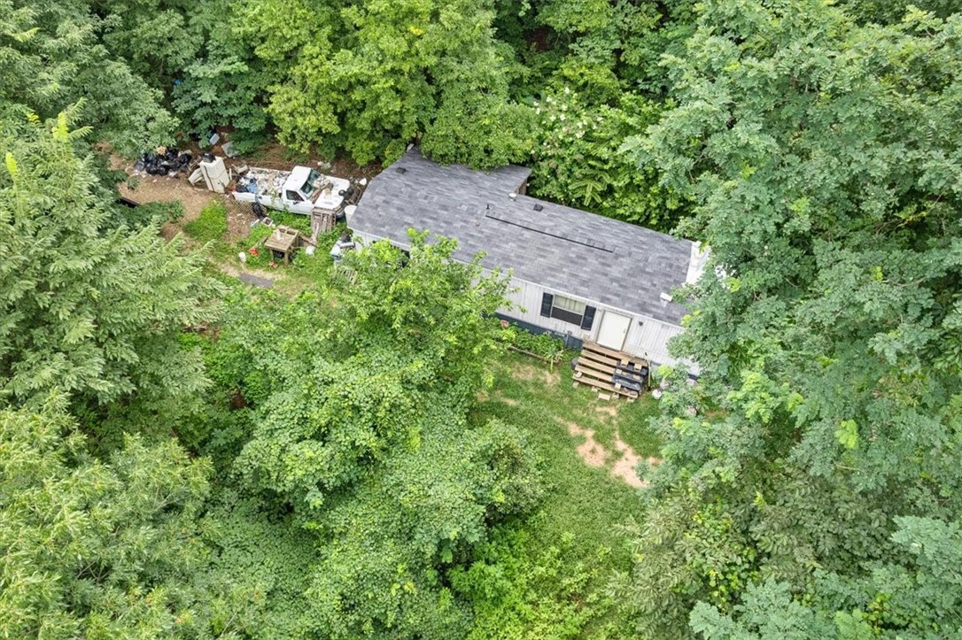 10347 Devils Den Road