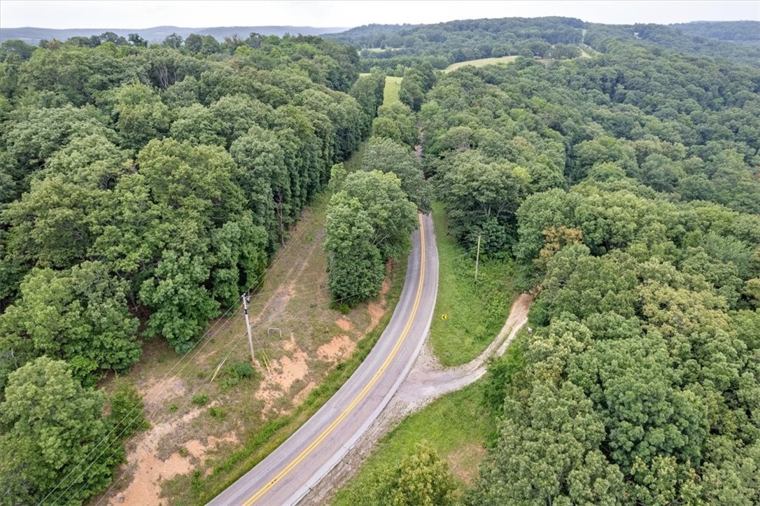 10347 Devils Den Road