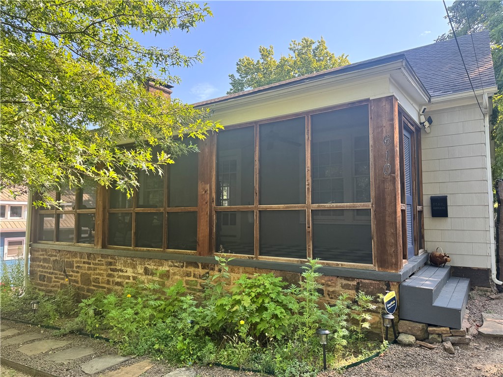 610 N Olive Avenue
