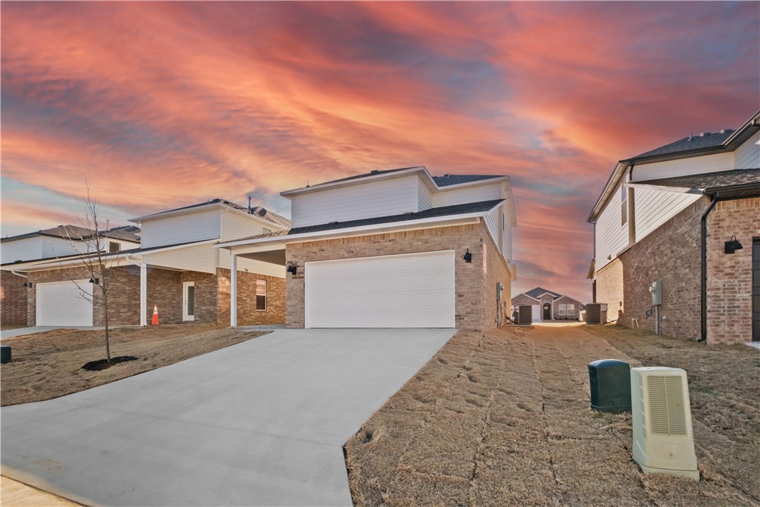 4682 W Aurora Street