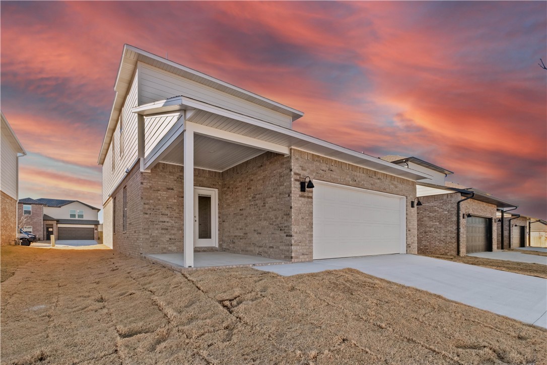 4682 W Aurora Street