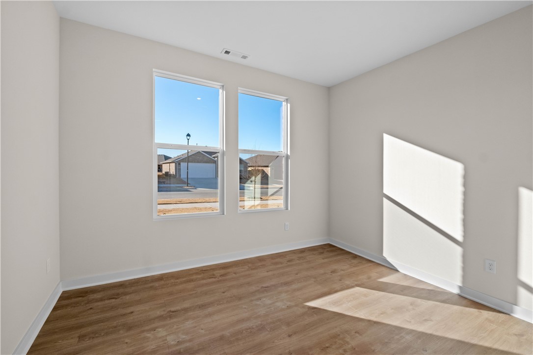 4682 W Aurora Street