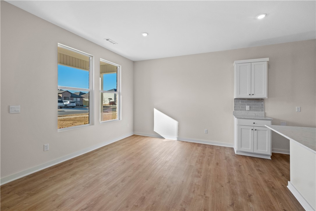 4682 W Aurora Street