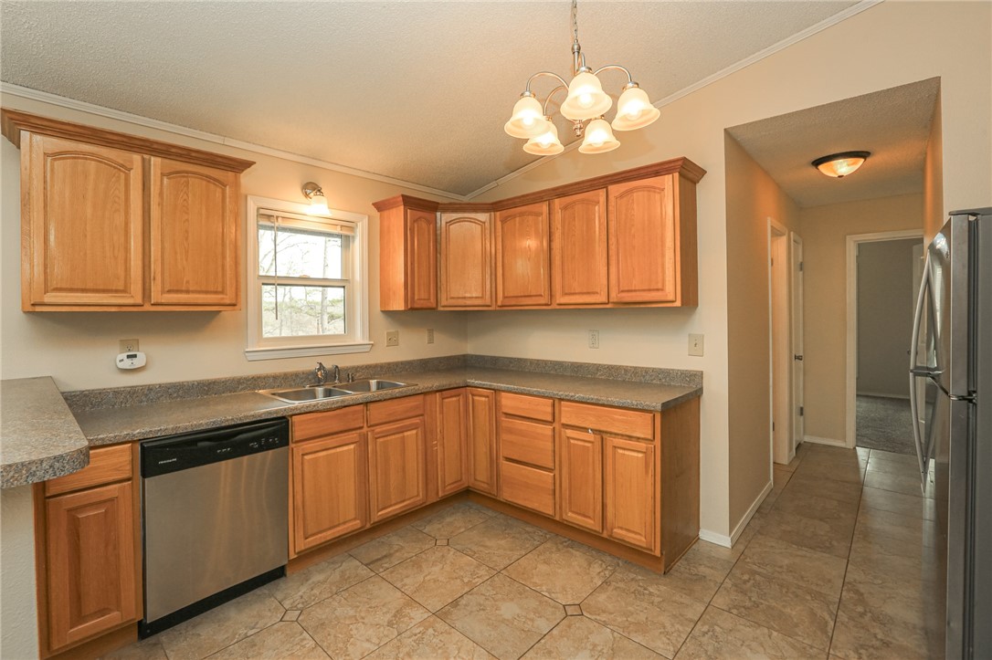 39 Sheneman Drive