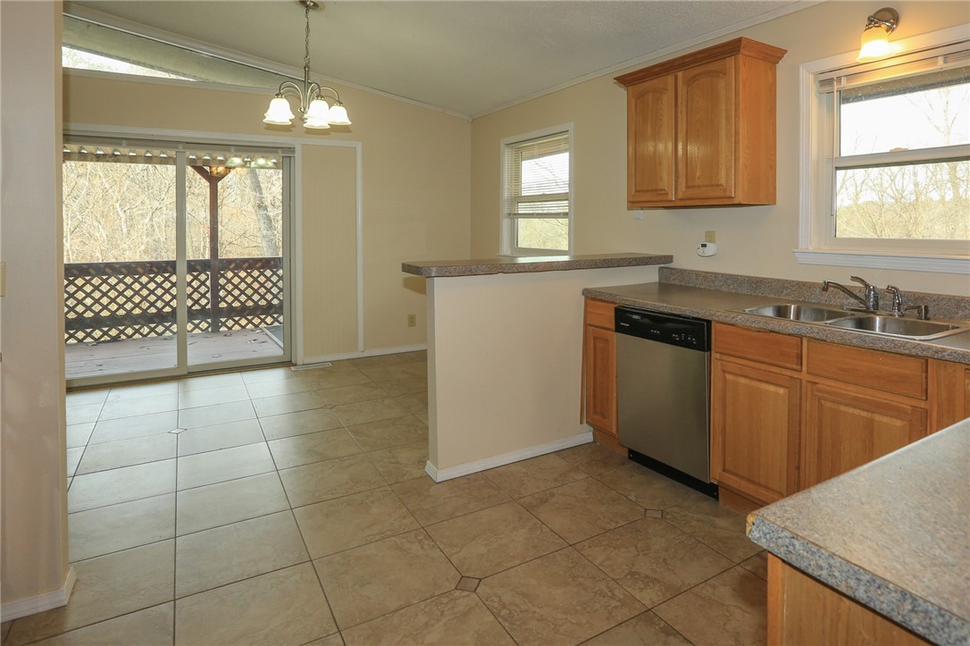 39 Sheneman Drive