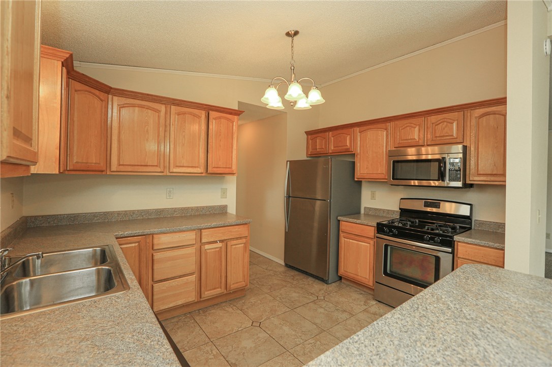 39 Sheneman Drive