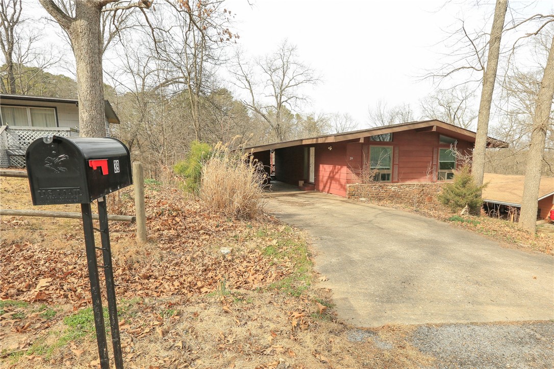 39 Sheneman Drive