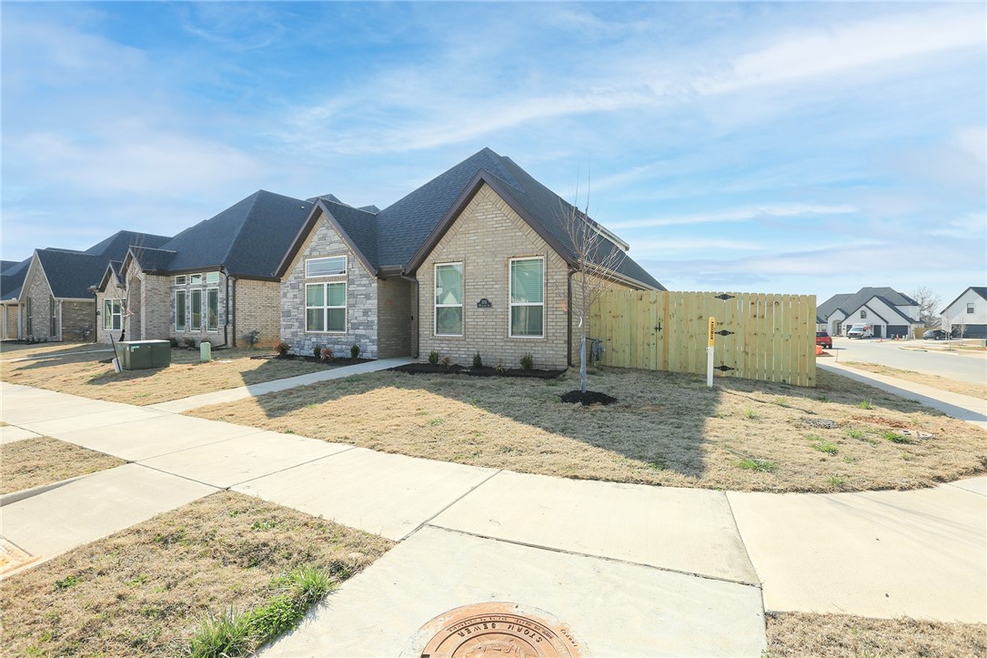 3213 SW Lovely Lane