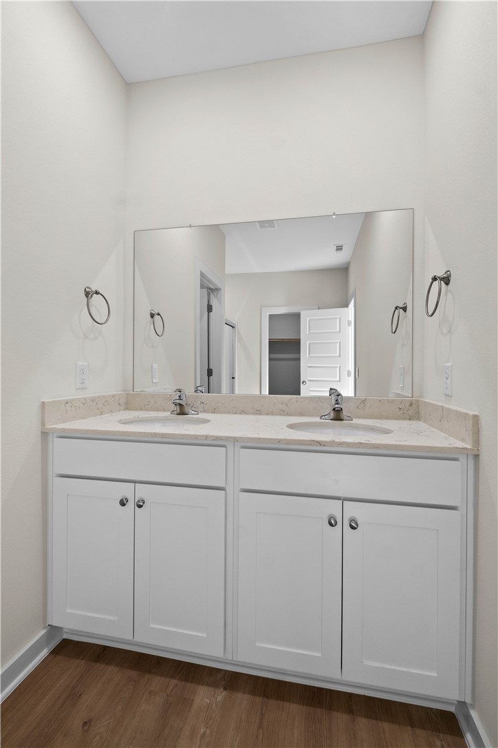 4682 W Aurora Street