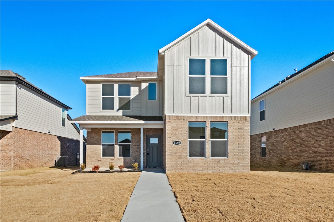 4682 W Aurora Street