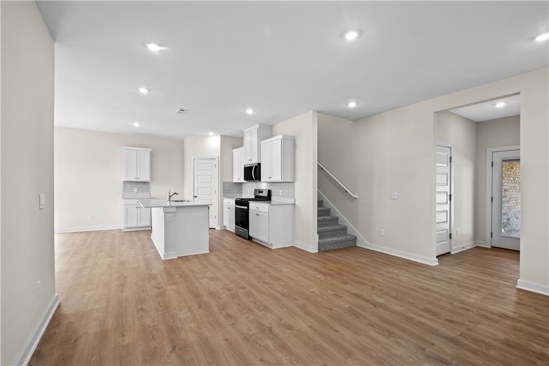 4682 W Aurora Street