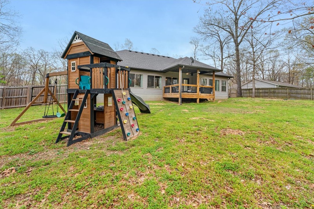 3 Baltes Drive