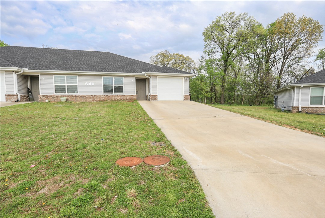 640 Hidden Springs Drive 3