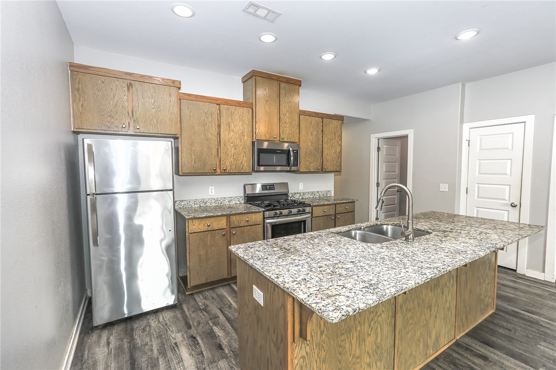 640 Hidden Springs Drive 3