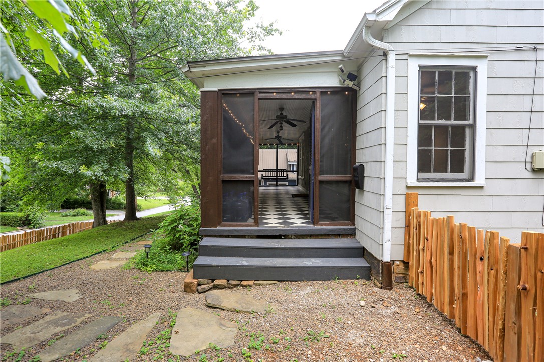 610 N Olive Avenue