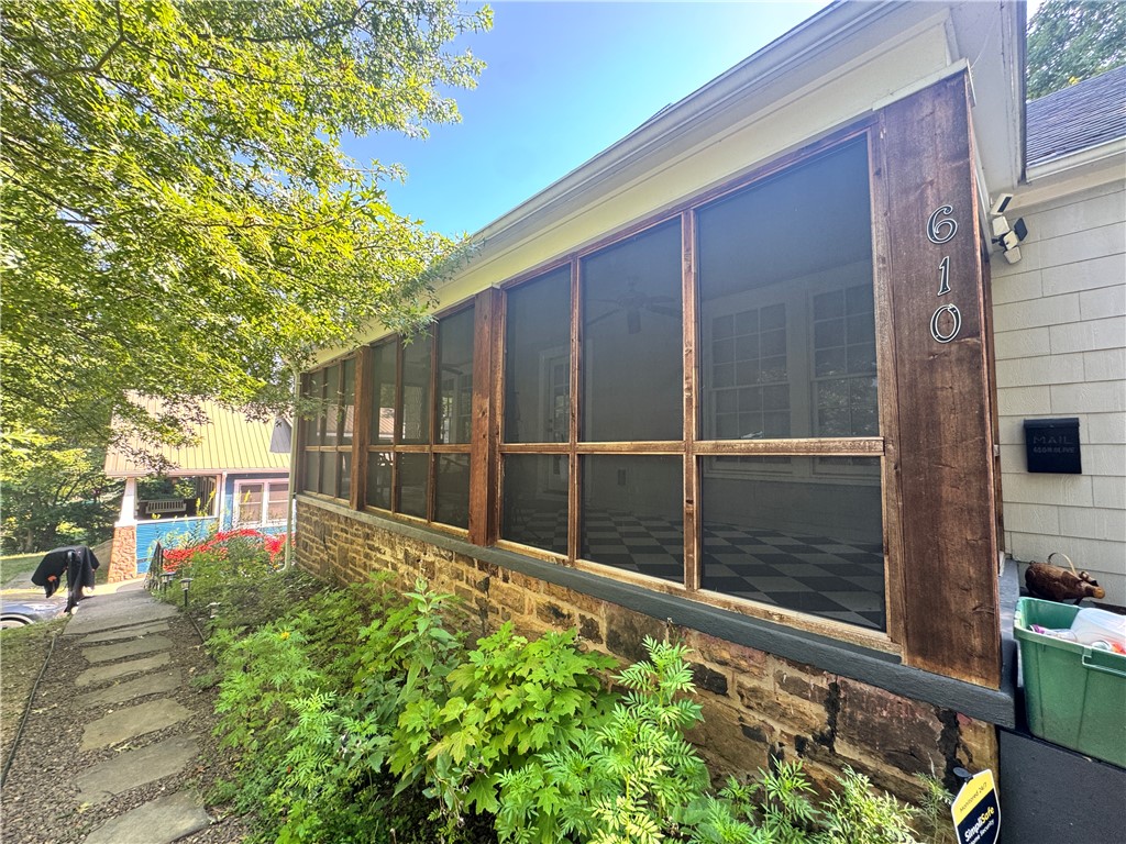 610 N Olive Avenue