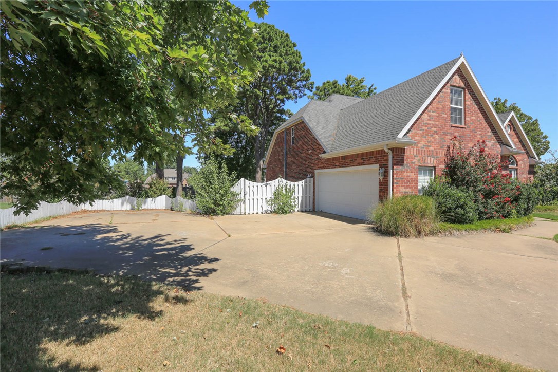 5300 S 44th Place