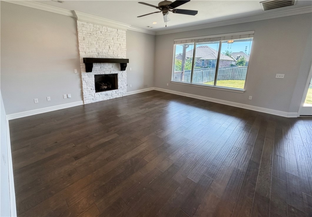 2012 W Gilligan Avenue