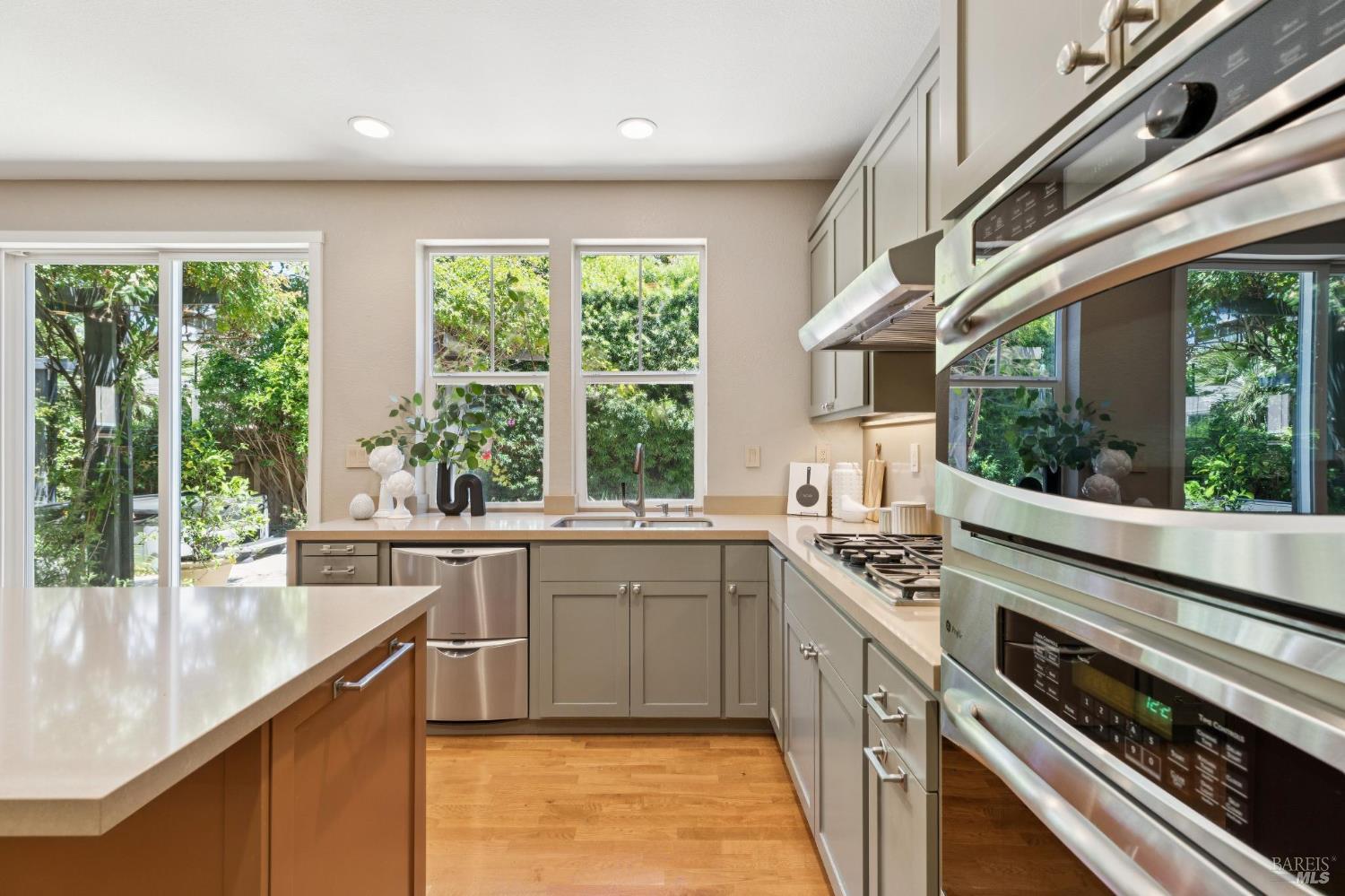 32 Presidio Drive