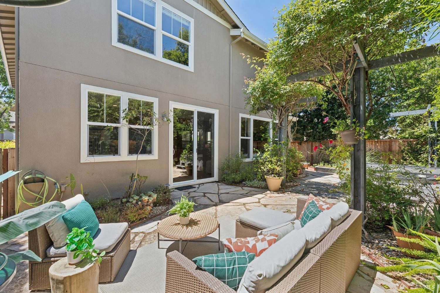 32 Presidio Drive