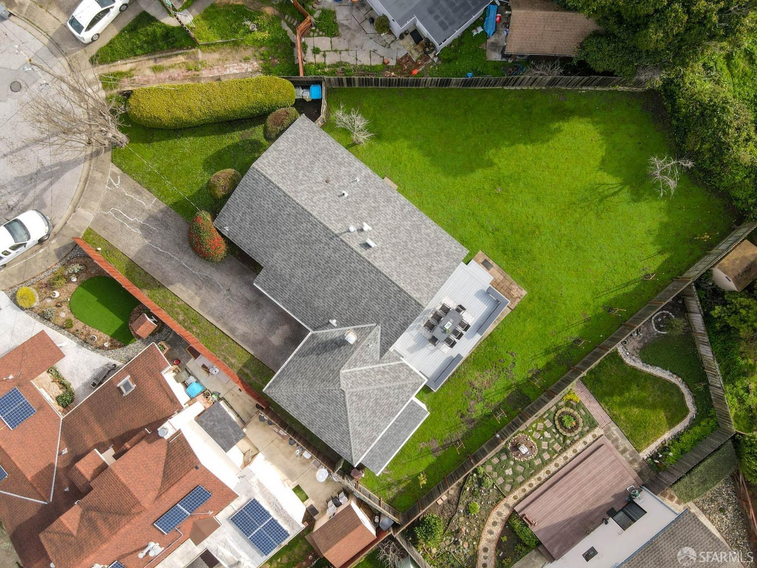 1303 Hermosa Avenue