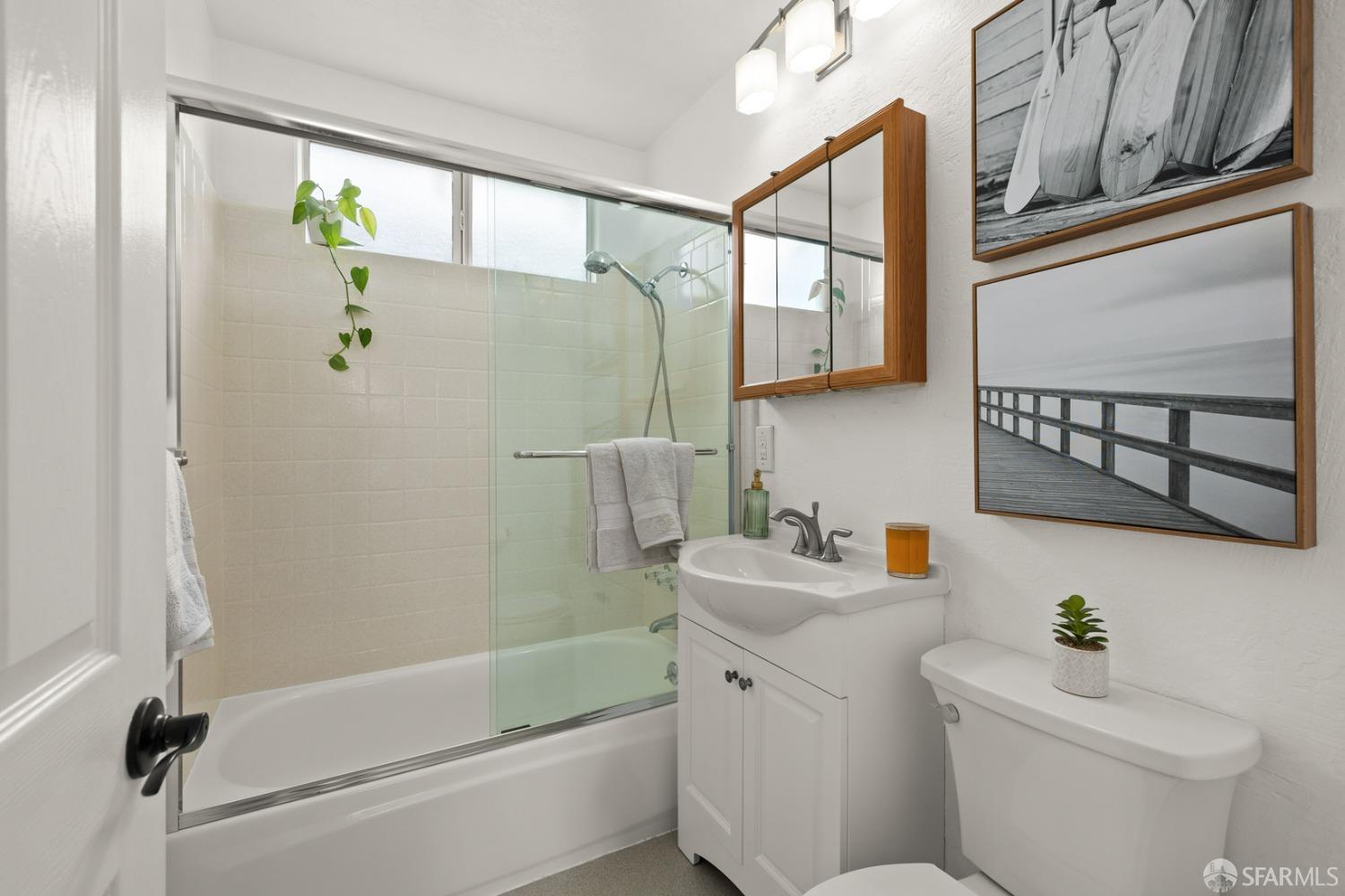 1303 Hermosa Avenue