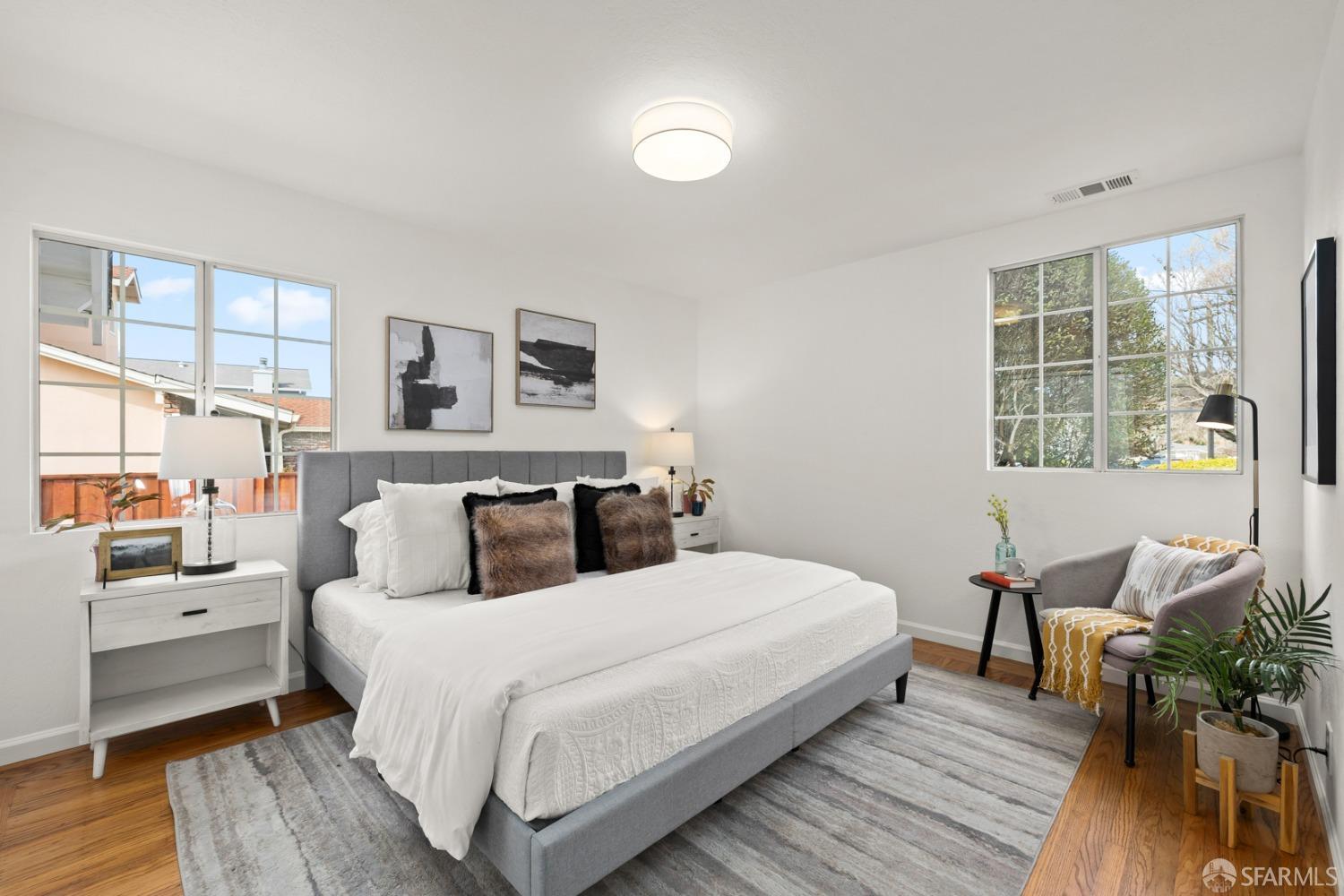 1303 Hermosa Avenue