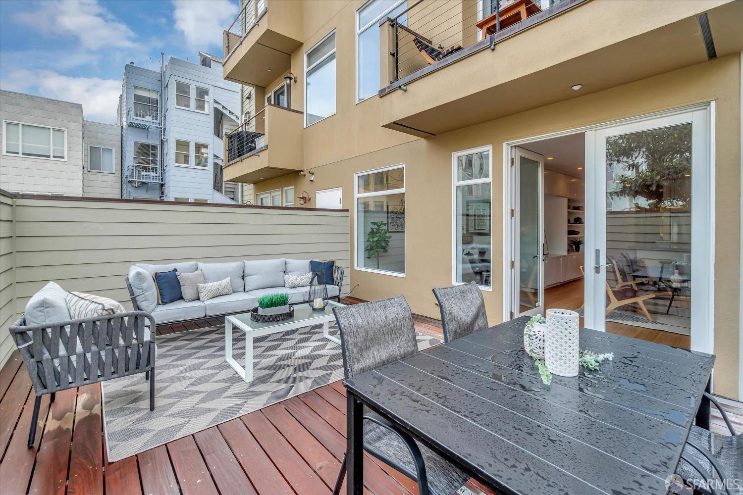 1734 Lombard Street # 4